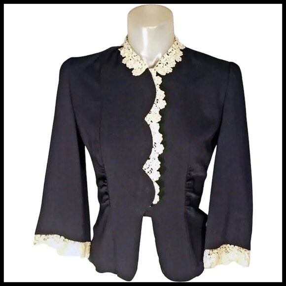 30s Vintage Black Blouse Romantic Lace & Bell Sleeve 1930s - Picture 8 of 15